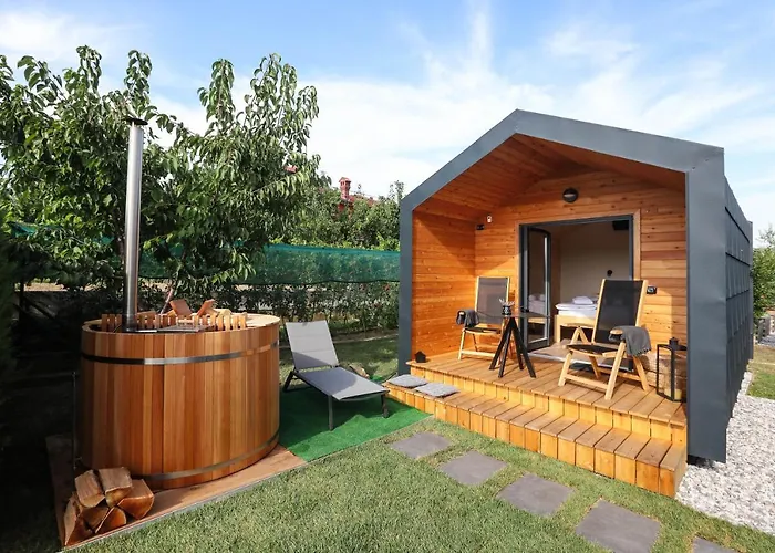 Healthy House Glamping キャンプ場 コペル